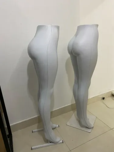 Manequins de pernas