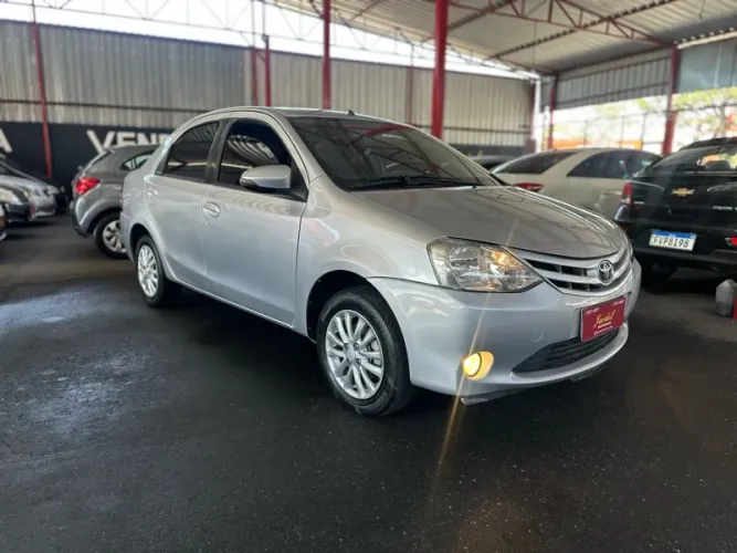 Toyota Etios XLS 1.5 Flex 5P Aut. 2016