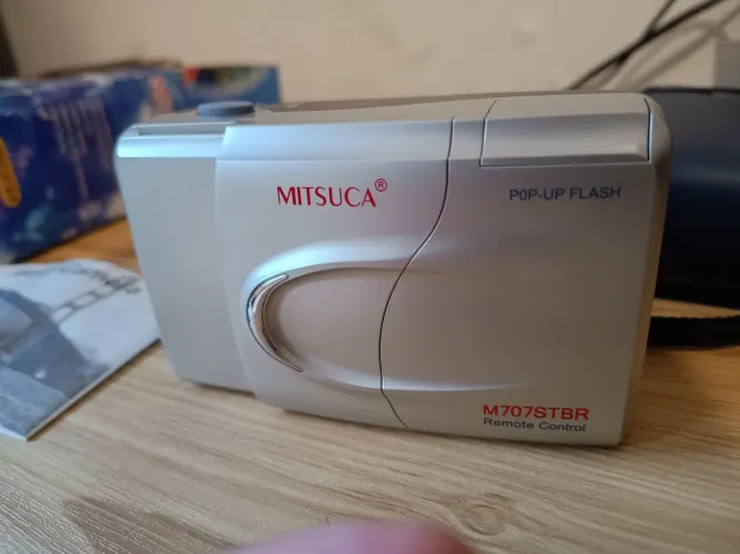 Câmera Mitsuca com controle remoto