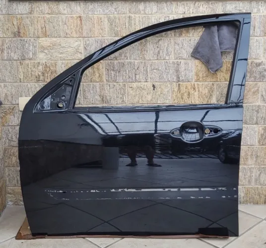 Porta Dianteira esquerda Ford Focus 00-09