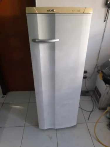Vende-se geladeira Electrolux 
