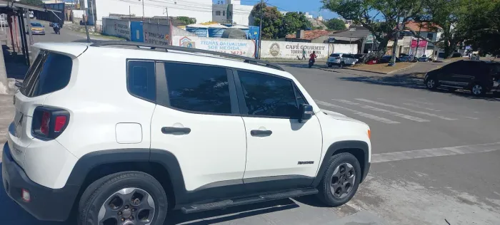 Jeep Renegade Sport 1.8 4X2 Flex 16V Mec. 2017