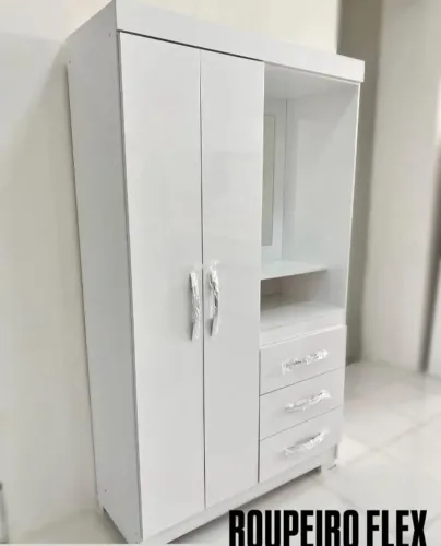 Guarda roupa com espelho NOVO da loja