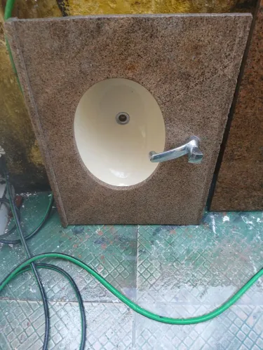 01 Pia 075x055cm granito italiano