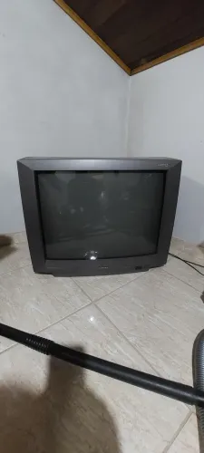 TV usada p/ retirada peças / colecionador