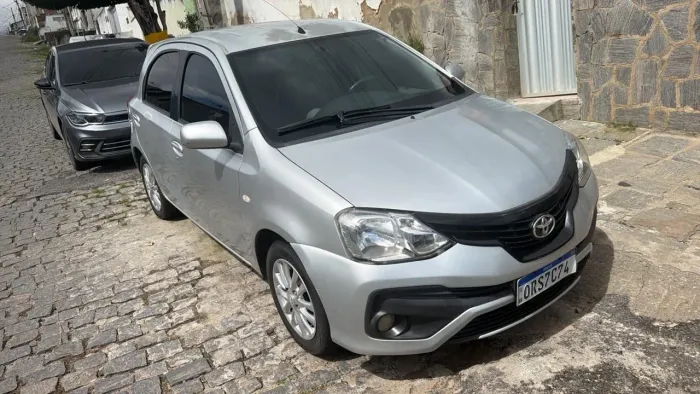 Toyota Etios XLS 1.5 Flex 16V 5P Mec. 2013