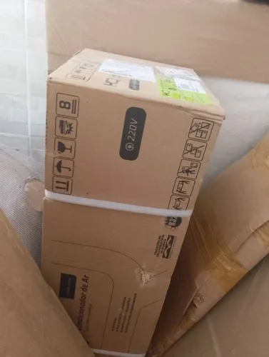 Ar condicionado Splinter HQ 9000 BTUs, quente e frio 