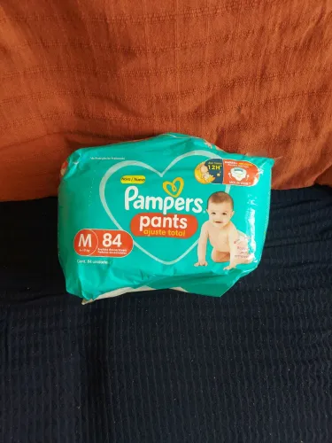 Fralda Pampers ajuste total pants
