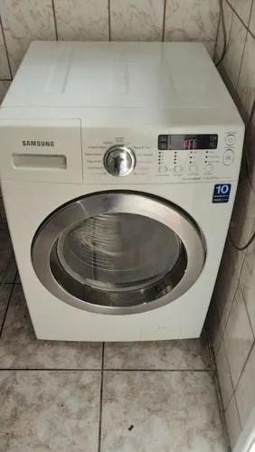 Lava e seca Samsung Ecooboblê 13 kg.