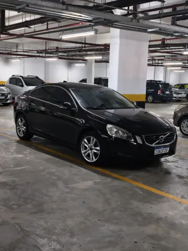 Volvo S60 T-5 2.0 240cv 4P 2011