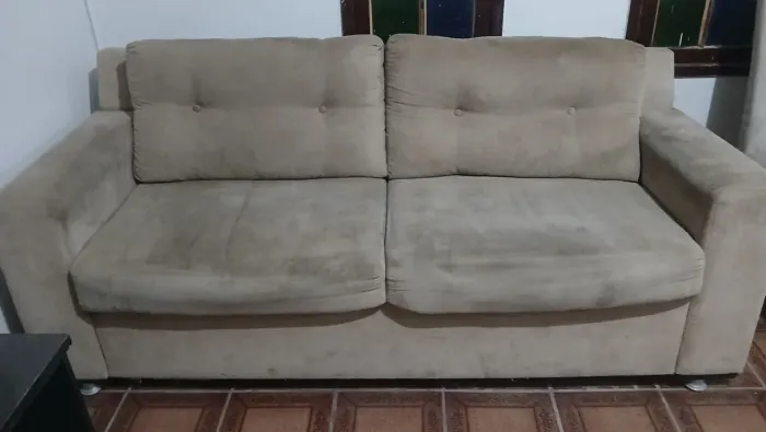 Sofá 3 lugares + 4 cadeiras