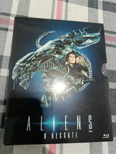Bluray com luva Aliens - O resgate