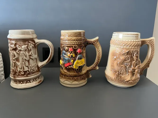 Lindo trio de canecos de chopp