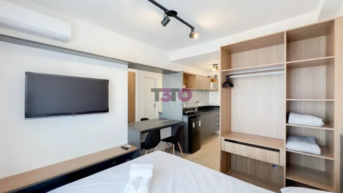 Studio à venda, mobiliado, R$ 320.000, Rebouças, Curitiba, PR