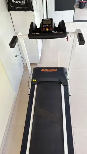 Esteira Athletic Magnetron 3040T 14km/h 120kg - Bivolt -