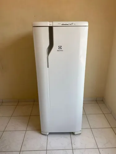 Geladeira Eletrolux 