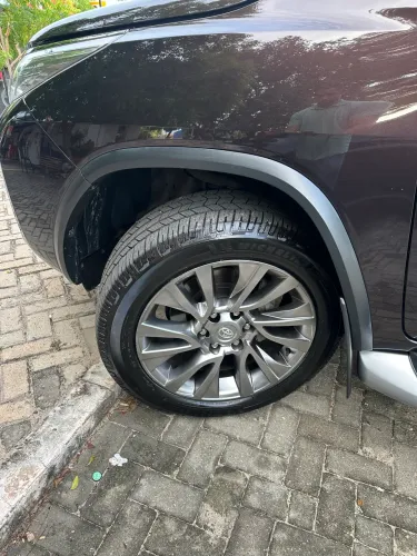 Rodas + pneus michelin sw4 ARO 20