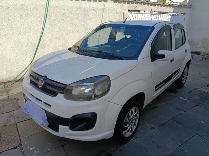 Fiat Uno Attractive 1.0 EVO Fire Flex 8V 5P 2021