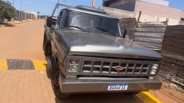 Ford F-1000 S. S. Diesel / S.s. Diesel Turbo 1985