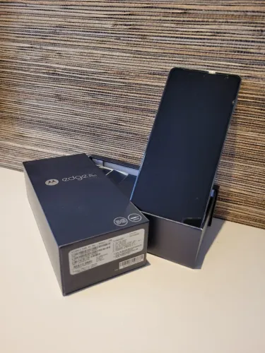 Vendo Motorola Edge 20 Pro, 5g, 256GB, branco, na caixa