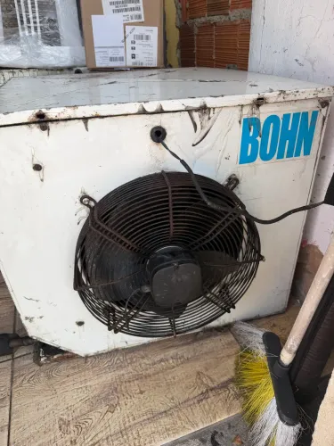 Motor de câmera fria