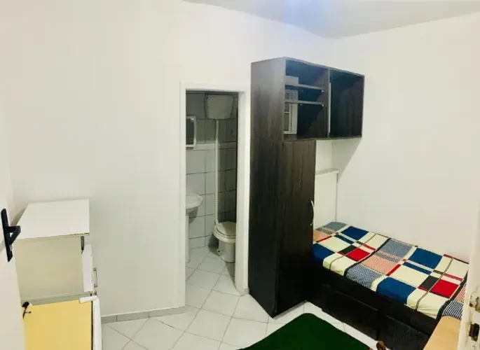 Aluga-se suíte no Balneário do Estreito-Somente para mulheres