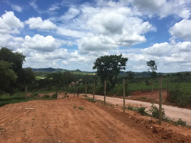 Terreno - Onça de Pitangui - Venda