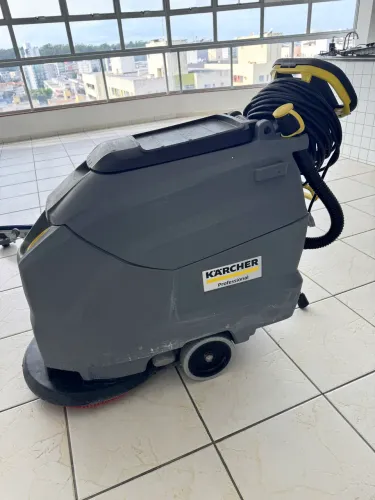 Máquina de a limpeza Pezada - Limpadora de Piso profissional
