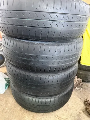 Vende-se pneu aro 15 perfil 185 60 15