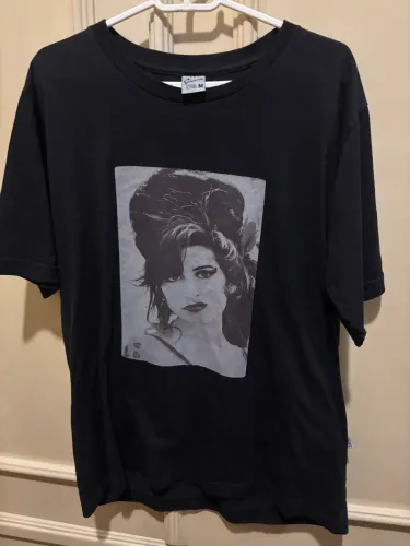Blusa Amy Winehouse tamanho M