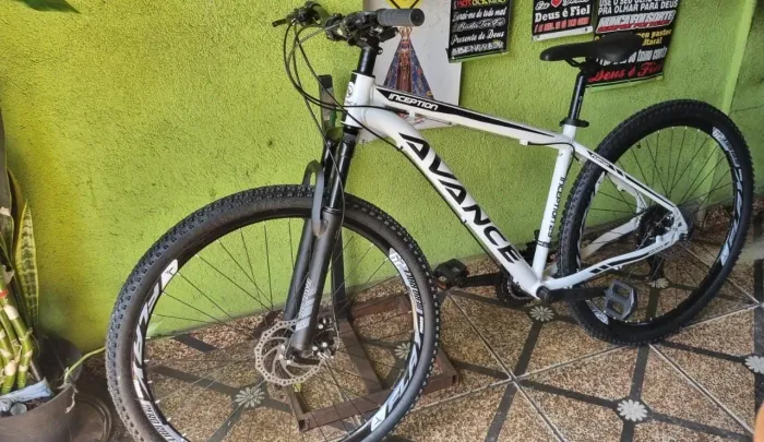Bicicleta Avance aro 29 