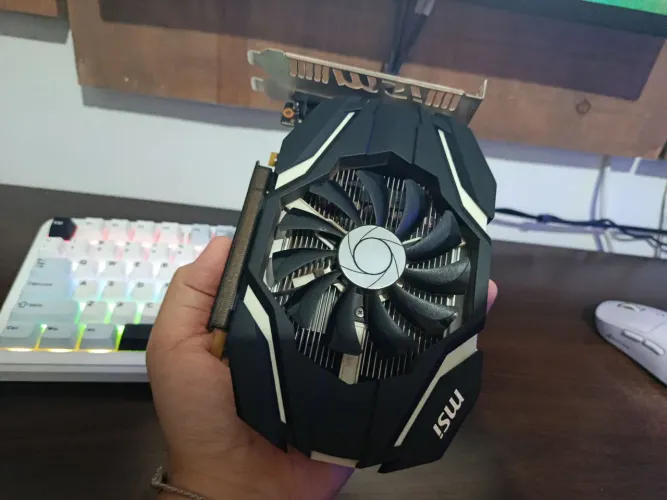 MSI GTX 1050 Ti 4gb gddr5 em perfeito estado.