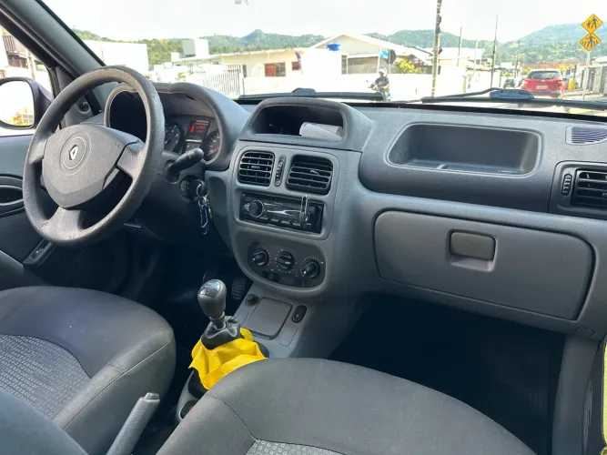 Renault Clio Campus Hi-flex 1.0 16V 5P 2012