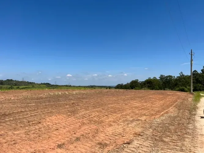 Terreno 300m²- Entrada em Dezembro