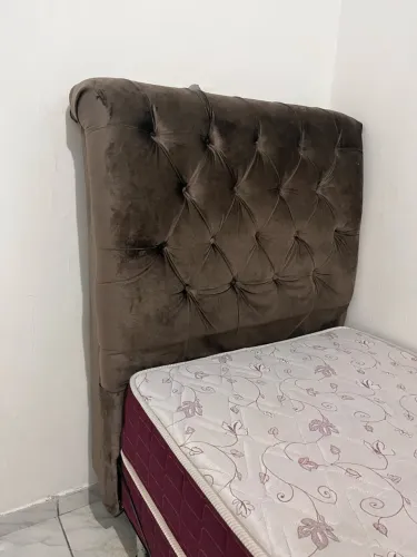 Cama box com cabeceira estofada