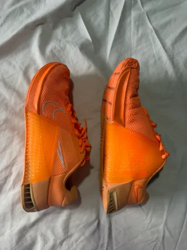 Tênis metcon Nike atomic laranja tam 37.5