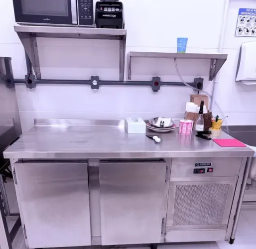 Balcão refrigerado 2 metros