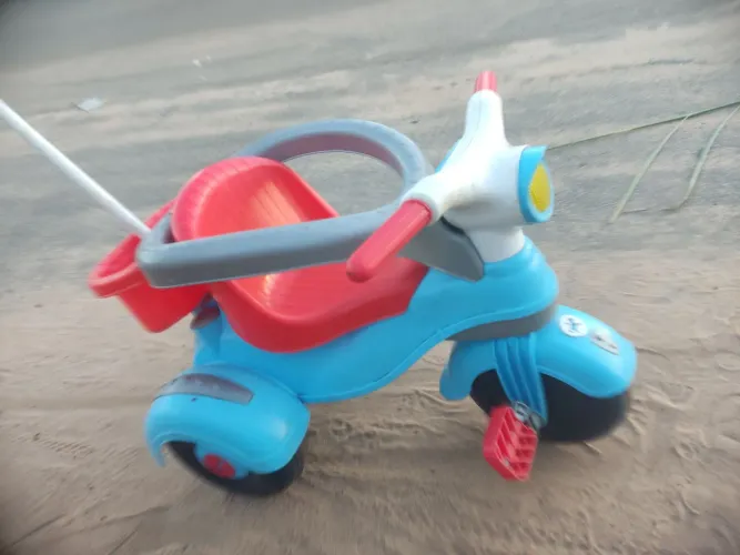 Vendo triciclo motinha infantil