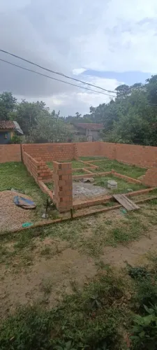 Terreno com construção