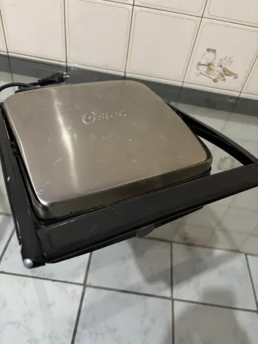 Grill Elétrico Oster 127v