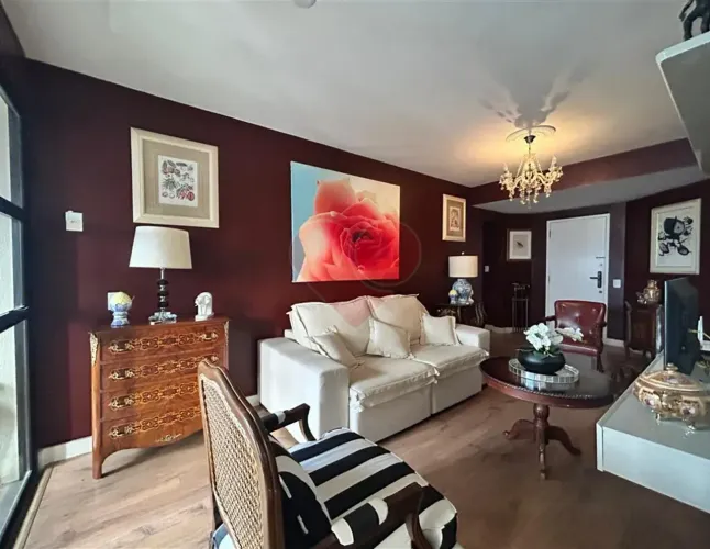 Quarto e Sala com vaga na Praia da Barra