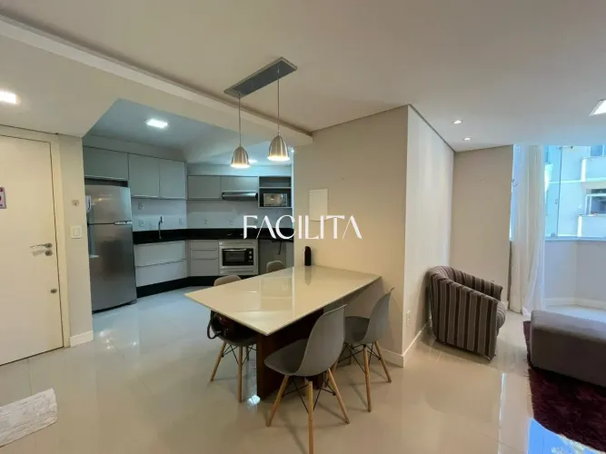 Apartamento com 2 quartos no bairro Trindade, Florianópolis