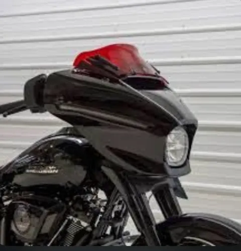 Pára-brisas klock werks street glide 8?