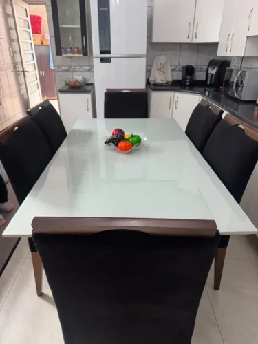 Mesa de jantar 06 cadeiras