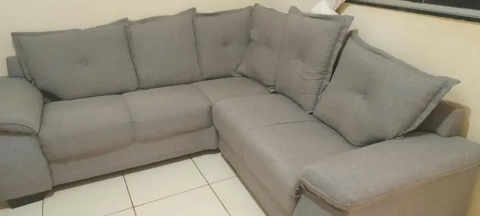 SOFÁ DE CANTO