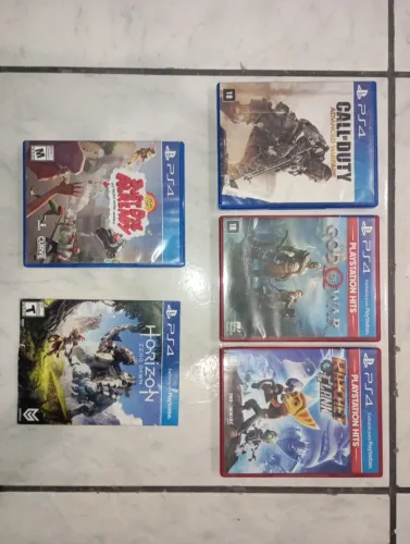 Vendo jogos de ps4