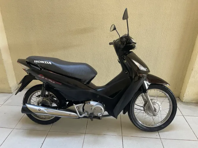 BIZ 125 ES MUITO NOVA