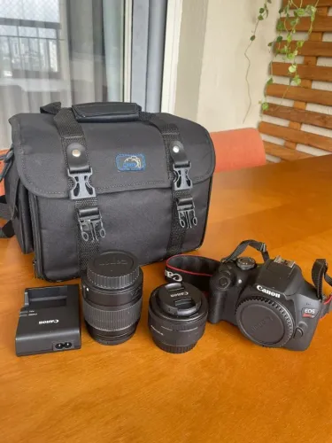 CANON EOS REBEL T7  KIT COMPLETO  PERFEITO ESTADO