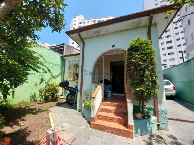 Casa à venda na Vila Guarani com 3 quartos e 3 Vagas!