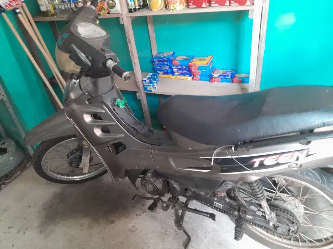 Vendo motocicleta 50cc